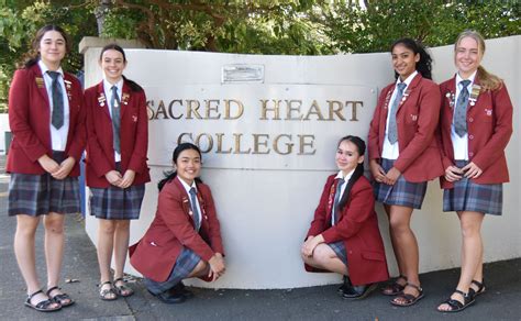 Sacred Heart College .